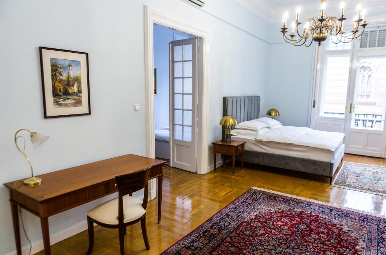 Luxury Downtown 3 Bedroom Apartment By Synagoge With Beautiful View Budapest Bagian luar foto